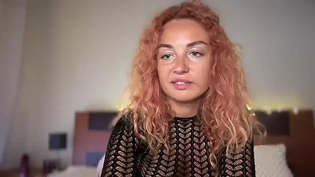 دردشة Reddgiirl الجنسية المباشرة