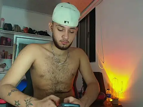 Sebolaz333 élő XXX-chatje