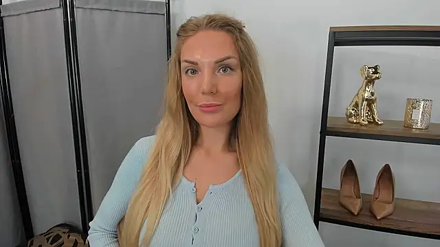 XXX chat uživo modela AulloraHoney