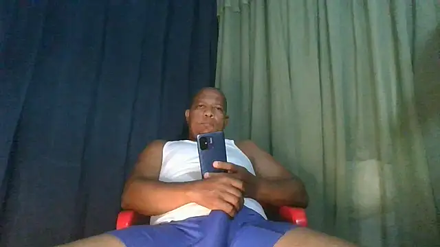 Chat +18 de bigblackcock75 ao vivo