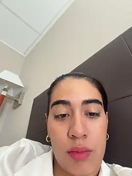 دردشة ZarahEvans الجنسية المباشرة