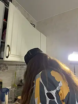 DienkaGreen live XXX chat