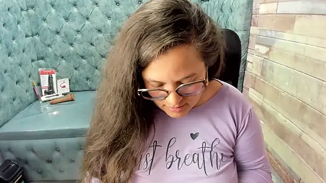 Sarah_Boobs_ Chat XXX live