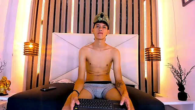 แชท XXX สดของ Pit_Ross