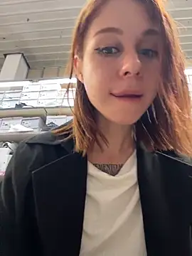 RosieSecret Adlı Modelin Canlı XXX Sohbeti