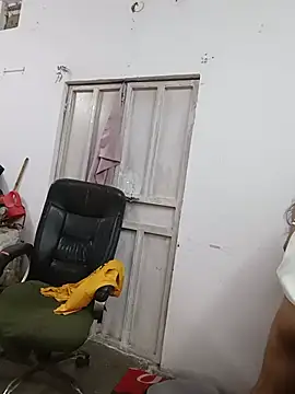 צ'אט XXX בשידור חי של KumarSilencesex21