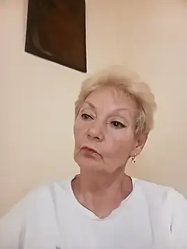 Calypso-Loove Adlı Modelin Canlı XXX Sohbeti