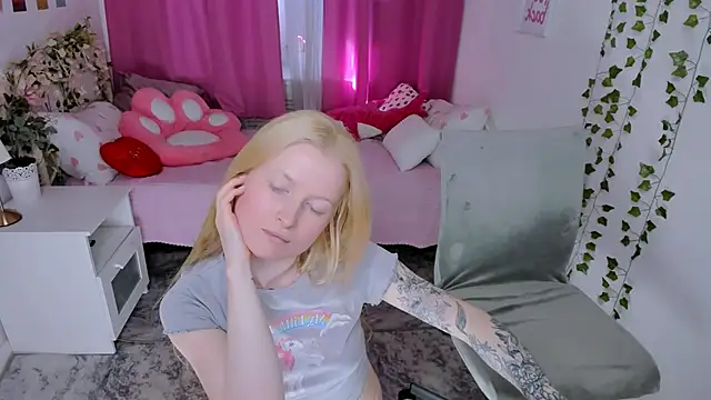 Laly_Peach's Live XXX Chat