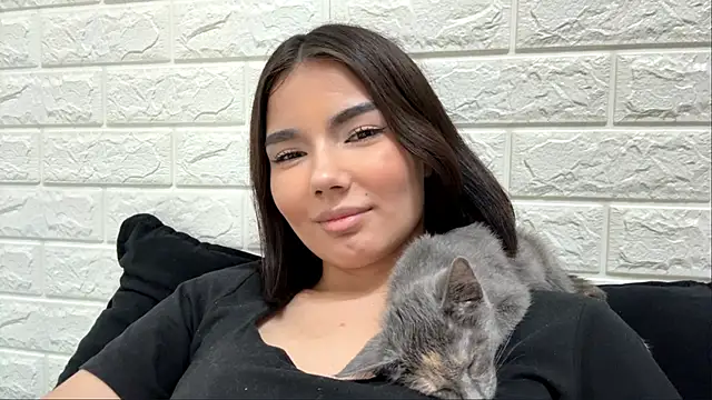 แชท XXX สดของ MarylnMonnier