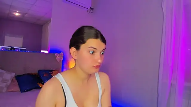 Chat XXX ao vivo de Laura_Leee