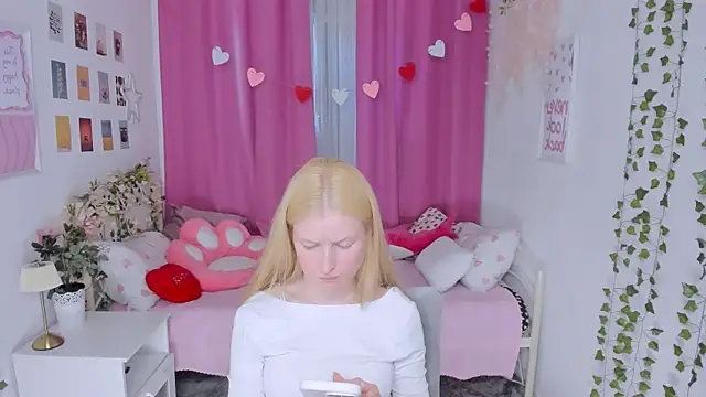 Laly_Peach's Live XXX Chat