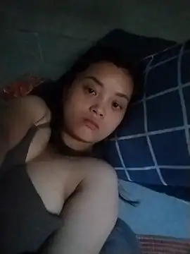 Traem-12's Live XXX Chat