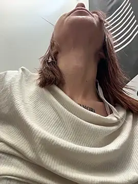 Chat +18 de RosieSecret ao vivo