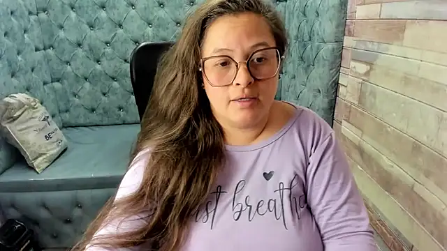 Chat XXX en directo de Sarah_Boobs_