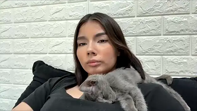 MarylnMonnier 现场XXX聊天