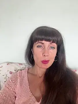 LadyLuxLover Adlı Modelin Canlı XXX Sohbeti
