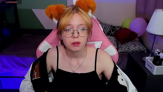 FoxxyyPolly Chat XXX live