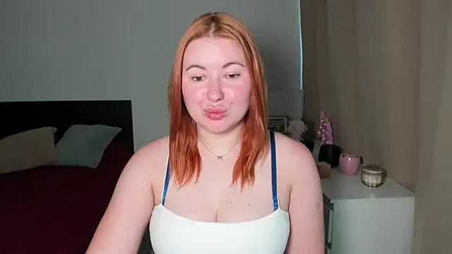 Онлайн чат XXX LAYLAxSTAR