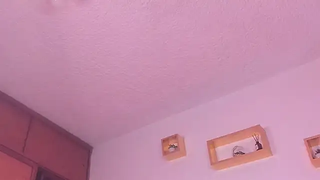 XXX chat uživo modela Dante_Fire_