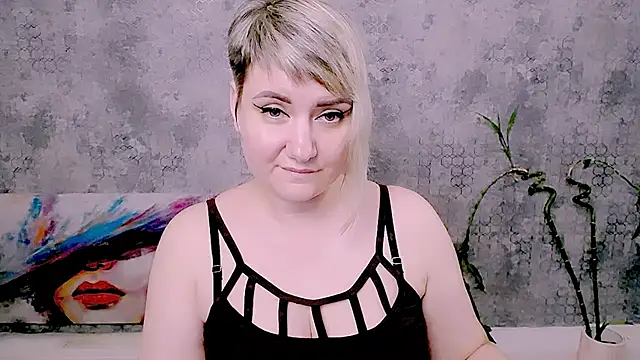Djullia live XXX chat