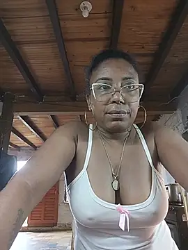 Chat +18 de ChanneldelaCroix ao vivo
