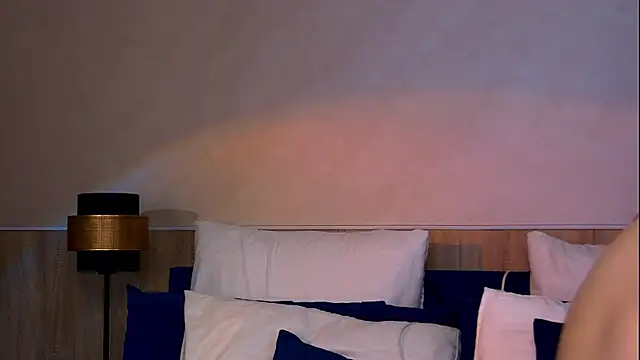 XXX chat uživo modela EmilyGray__