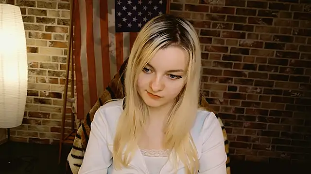 Angela_Bunny: απευθείας συνομιλία ΧΧΧ
