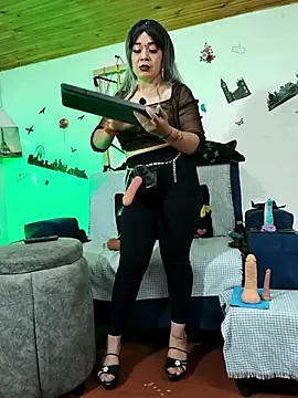 Chat +18 de keila_j ao vivo