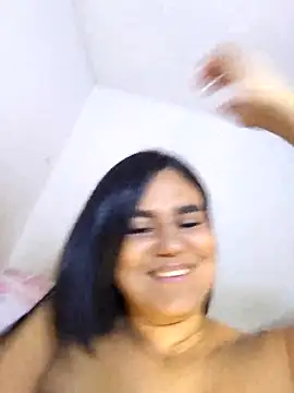 Chatroom XXX en direct de AntonellaShot