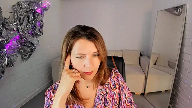 Chatroom XXX en direct de NicoleHitman