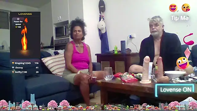 Chatroom XXX en direct de curious52