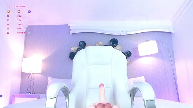 Chat +18 de miss_aliia ao vivo