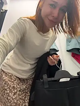 دردشة RosieSecret الجنسية المباشرة