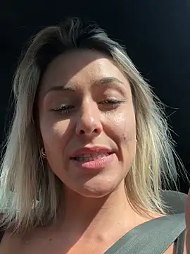 Chat XXX ao vivo de petrouchkaaa_