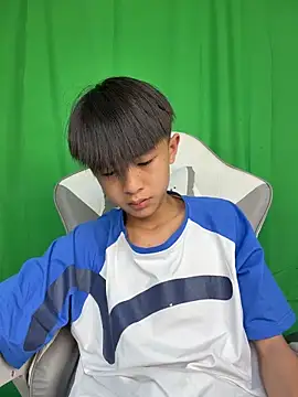 Chat +18 de DD-101 ao vivo