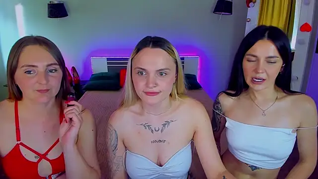 MagicEyess' Live XXX Chat