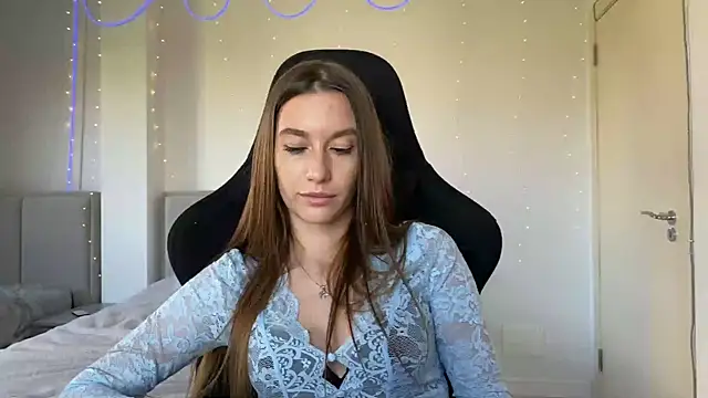 PrincesSsLilu's Live XXX Chat