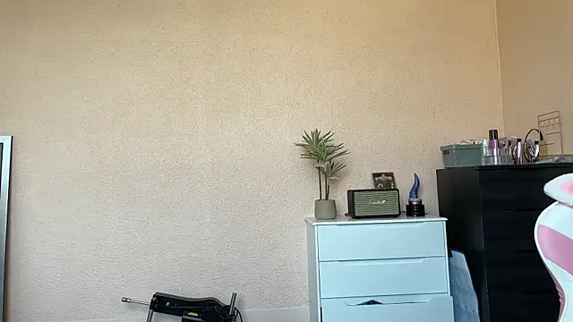 lucie_mehott Adlı Modelin Canlı XXX Sohbeti