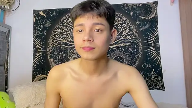Czat XXX na żywo – Andy_Belier23