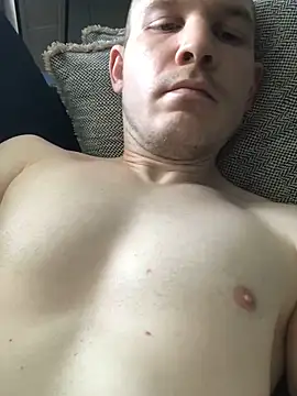 Spielzeugtwink live XXX chat