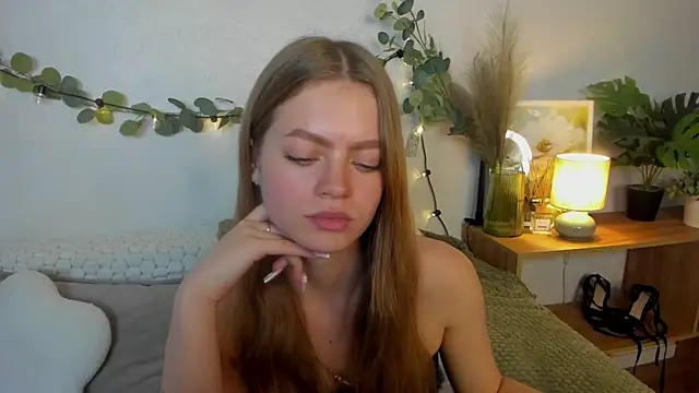 HoneyEmilly – Live XXX-chat