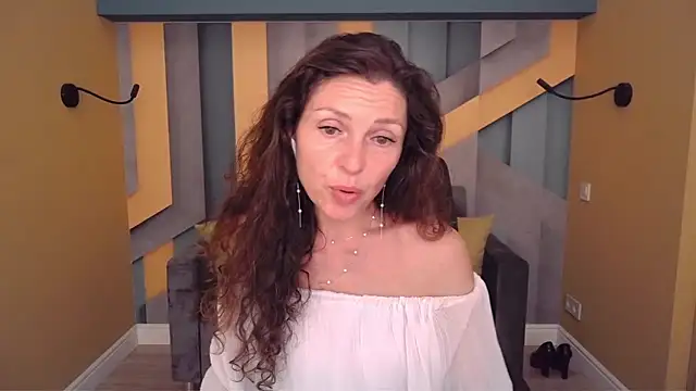 Онлайн чат XXX EllaLong