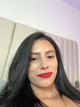 oficialaura Adlı Modelin Canlı XXX Sohbeti