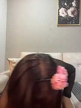 Savvanahh Adlı Modelin Canlı XXX Sohbeti