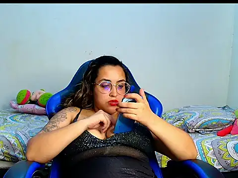 Онлайн чат XXX Karol_naughty