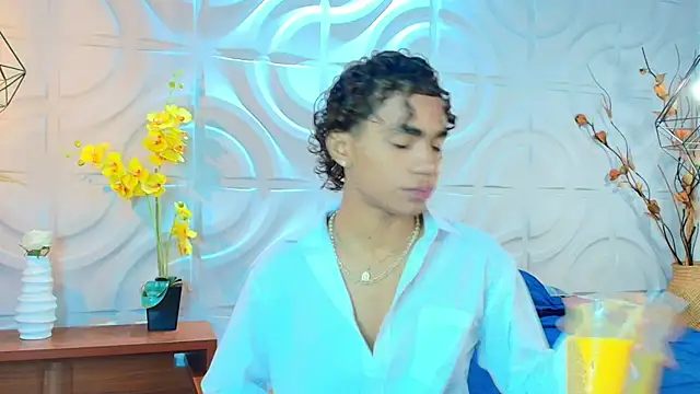 Czat XXX na żywo – AlanCutee