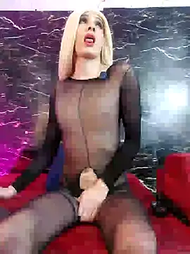 crislingery_dolli Adlı Modelin Canlı XXX Sohbeti