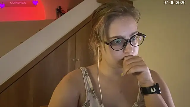 JacyWinslat Chat XXX in diretta