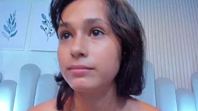 Czat XXX na żywo – luly_dreams