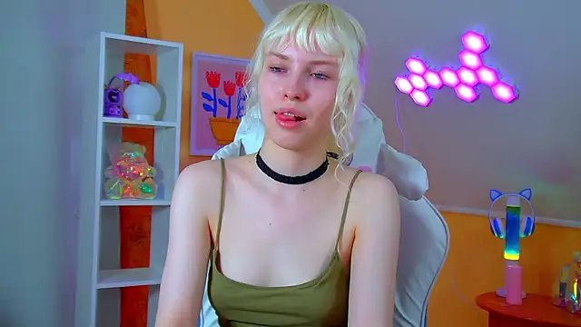 Chat XXX en directo de HannahHollis
